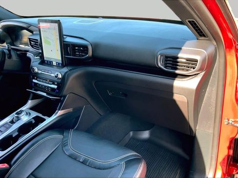 Used 2020 Ford Explorer ST w/ ST Street Pack AWD/4WD image 17