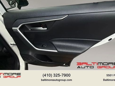 Used 2022 Toyota RAV4 XLE w/ Convenience Package FWD image 27