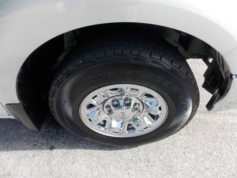 Used 2020 Nissan NV 3500 SL RWD image 22