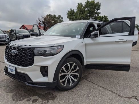 New 2025 Ford Explorer ST-Line image 11