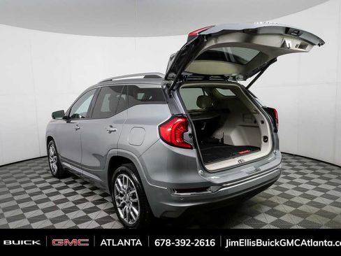 Used 2024 GMC Terrain Denali w/ Denali Premium Package AWD/4WD image 33