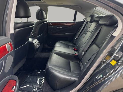Used 2007 Lexus LS 460 RWD image 17