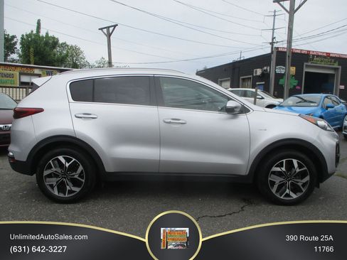 Used 2020 Kia Sportage EX AWD/4WD image 4