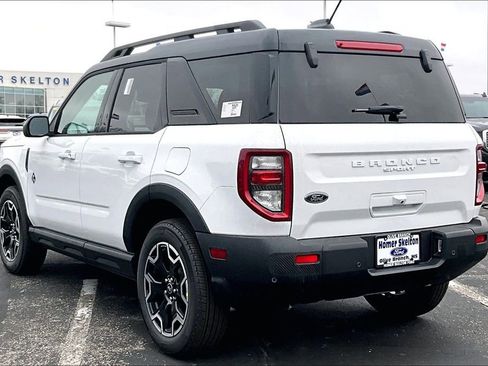 New 2025 Ford Bronco Sport Outer Banks image 3