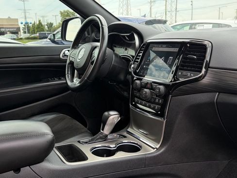 Used 2021 Jeep Grand Cherokee Laredo X AWD/4WD image 12