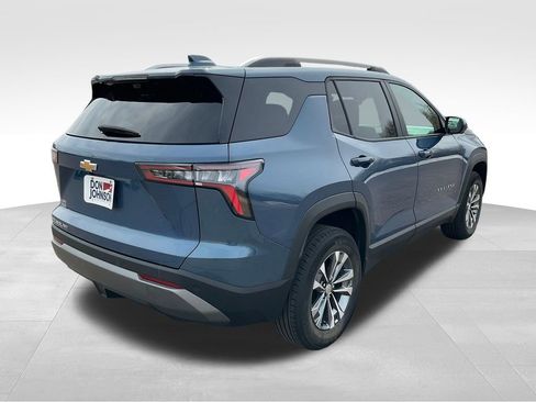 Used 2025 Chevrolet Equinox LT w/ Convenience Package II image 31