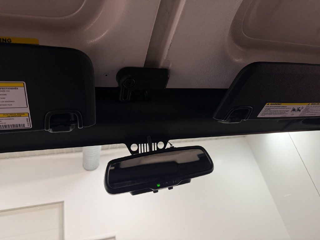 Used 2018 Jeep Wrangler Unlimited Sahara AWD/4WD image 84