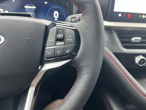 New 2026 Ford Explorer ST-Line w/ ST-Line Street Pack image 9