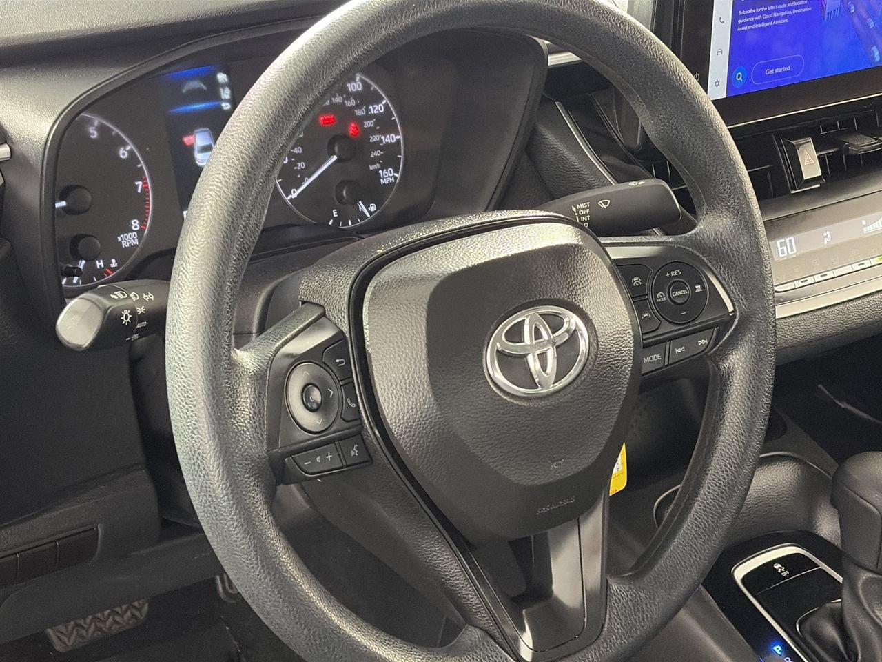 Used 2025 Toyota Corolla LE FWD image 13