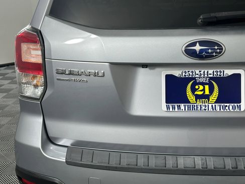 Used 2017 Subaru Forester 2.5i Limited w/ Popular Package #2 AWD/4WD image 10