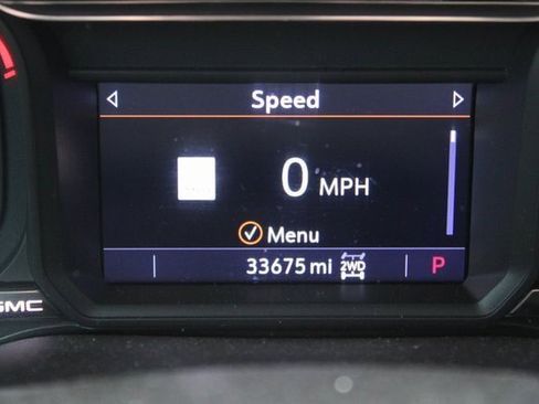 Used 2022 GMC Sierra 2500 AT4 w/ AT4 Preferred Package image 11