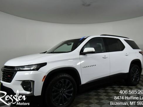 Used 2023 Chevrolet Traverse RS image 1