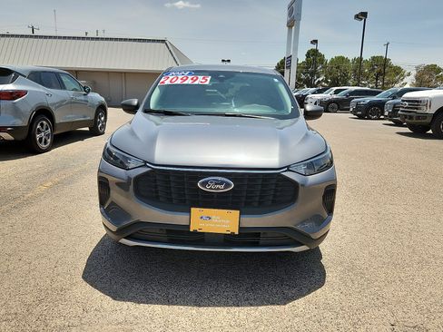 Certified 2024 Ford Escape Active FWD image 2