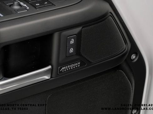 New 2026 Land Rover Defender 110 X-Dynamic SE AWD/4WD image 46
