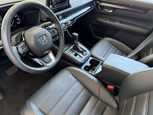 Used 2023 Honda CR-V Sport Touring image 4
