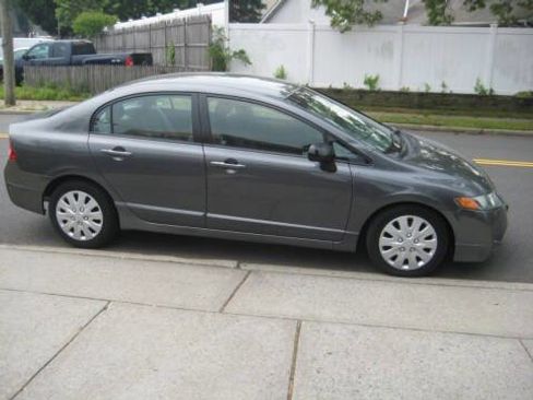 Used 2010 Honda Civic LX image 3