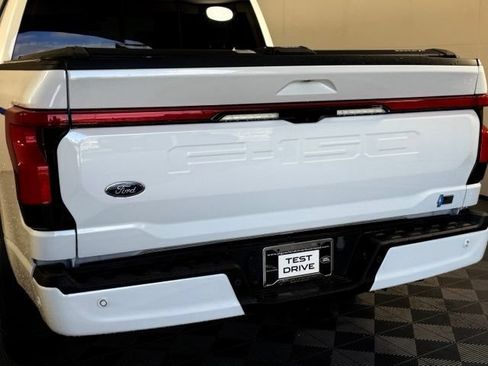 Used 2023 Ford F150 Lightning Platinum AWD/4WD image 16