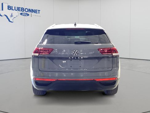 Used 2021 Volkswagen Atlas Cross Sport SE FWD image 6