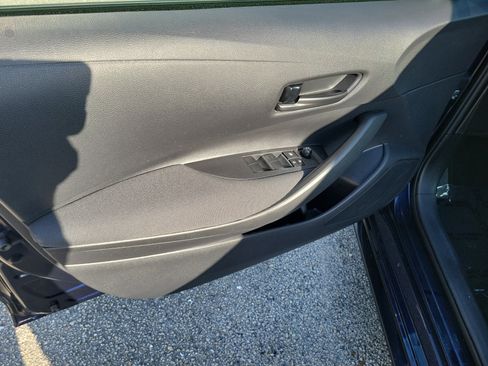 Used 2023 Toyota Corolla LE image 10