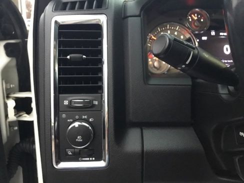 Used 2016 RAM 1500 Laramie Longhorn w/ Convenience Group image 29