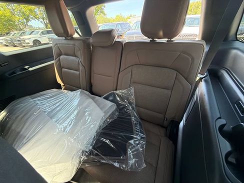 New 2027 Lincoln Navigator L Black Label AWD/4WD image 23