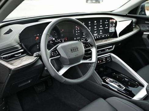 New 2025 Audi Q5 Premium Plus image 18