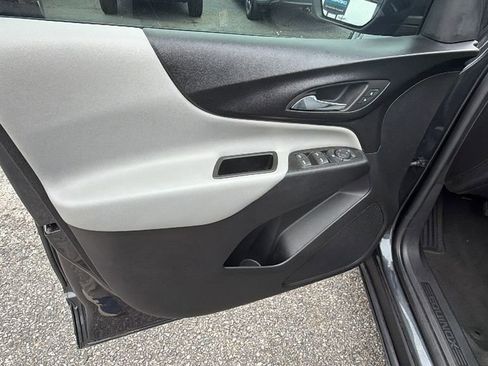 Certified 2022 Chevrolet Equinox LS w/ LS Convenience Package image 11