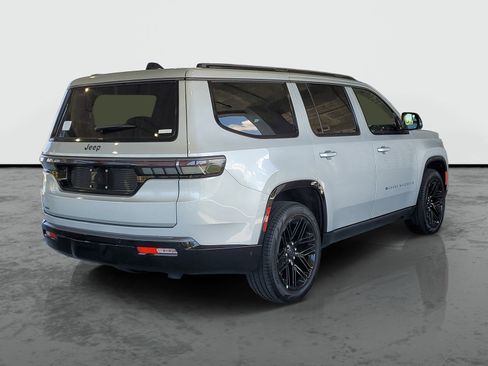 New 2026 Jeep Grand Wagoneer Limited AWD/4WD image 2