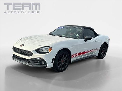 Certified 2018 FIAT 124 Spider Abarth w/ Convenience Group image 3