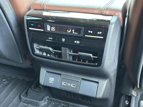 Used 2022 Acura MDX FWD w/ Technology Package image 43