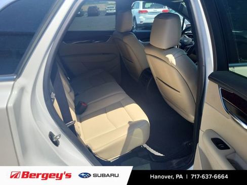 Used 2017 Cadillac XT5 Premium Luxury AWD/4WD image 10