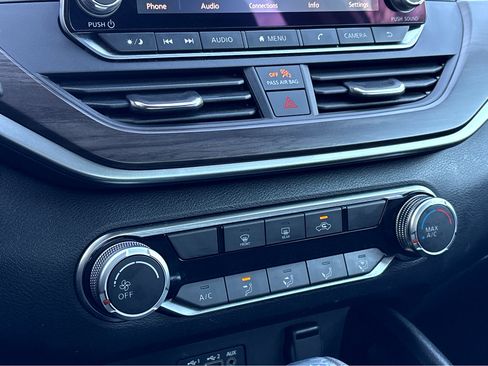 Certified 2024 Nissan Altima 2.5 SV image 7