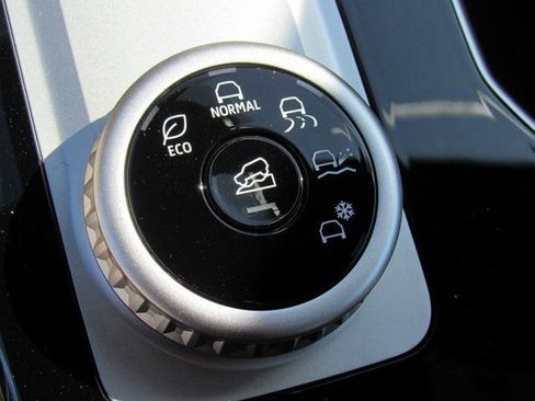 New 2026 Mitsubishi Outlander SEL FWD image 21