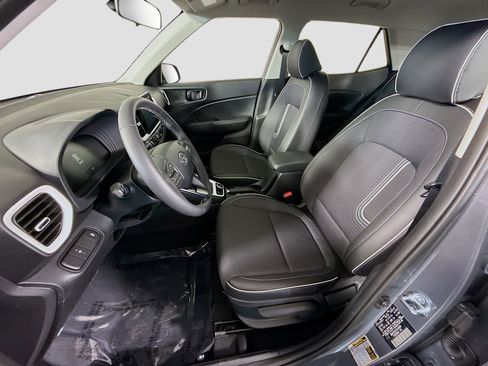 Used 2026 Hyundai Venue SEL image 22