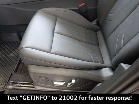 New 2026 Audi Q3 quattro 2.0T AWD/4WD image 24