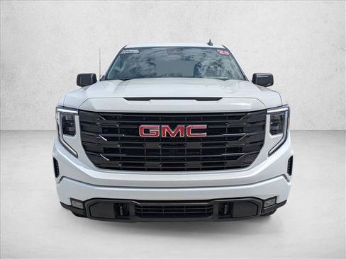 Used 2025 GMC Sierra 1500 Elevation RWD image 2