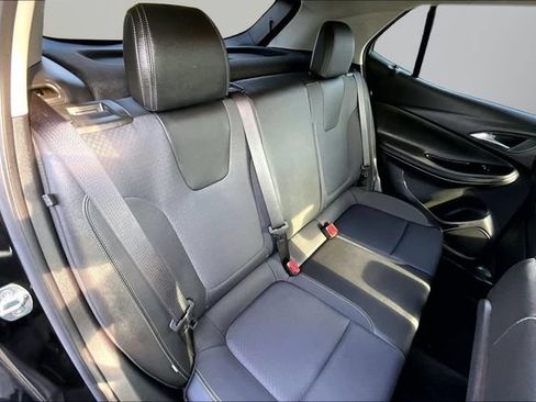 Used 2023 Buick Encore GX Preferred w/ Cold Weather Comfort Package AWD/4WD image 26