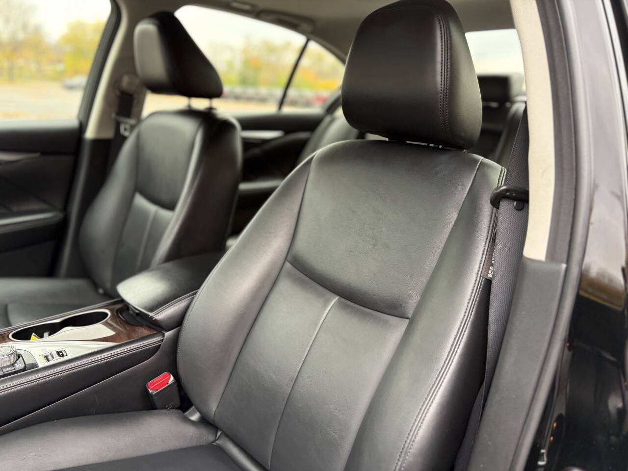 Used 2018 INFINITI Q50 Luxe w/ Essential Package (3.0T Luxe) AWD/4WD image 13