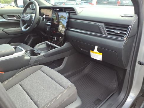 New 2026 GMC Terrain Elevation w/ LPO, Floor Liner Package image 8