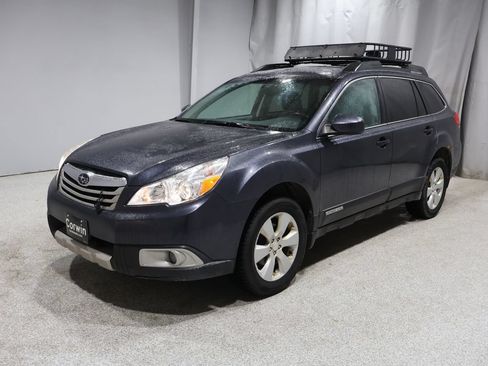 Used 2010 Subaru Outback 2.5i Limited w/ Protection Package 1A AWD/4WD image 11