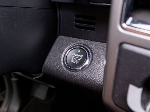 Used 2020 Ford Expedition XLT w/ Equipment Group 202A image 29