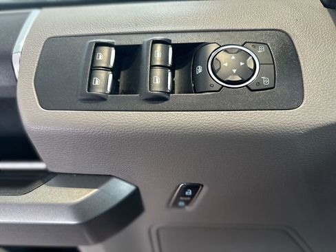 Used 2018 Ford F150 XLT image 14