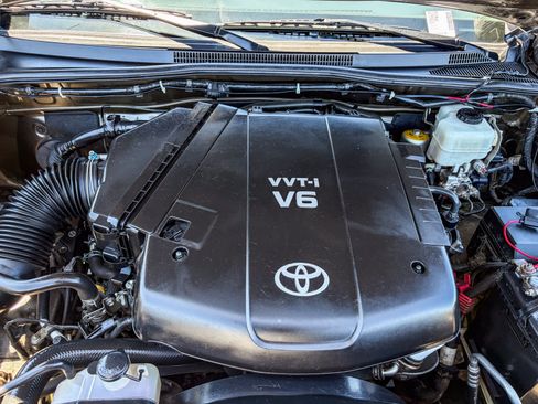 Used 2012 Toyota Tacoma 4x4 Double Cab w/ TRD Off-Road Pkg image 26