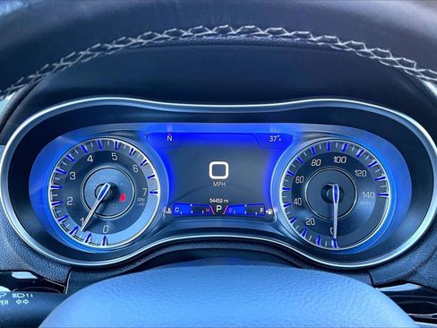 Certified 2021 Chrysler 300 S image 10