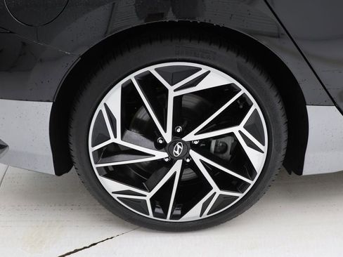 Used 2023 Hyundai Ioniq 6 SEL image 11