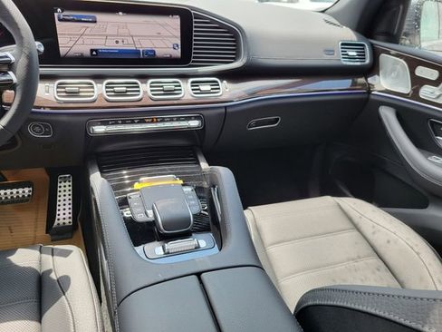 New 2025 Mercedes-Benz GLS 580 4MATIC image 31