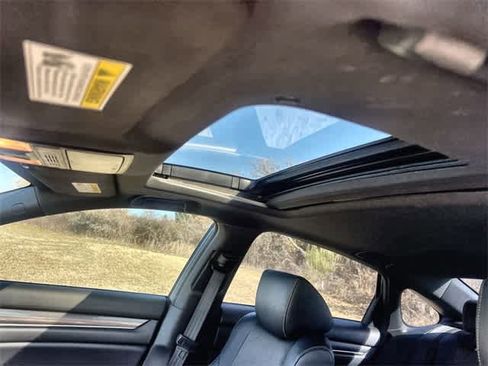 Certified 2018 Honda Accord Sport image 32