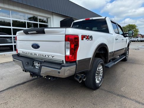 Used 2017 Ford F250 Lariat w/ Chrome Package image 6