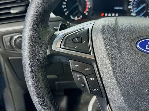 Used 2018 Ford Edge SEL FWD image 21