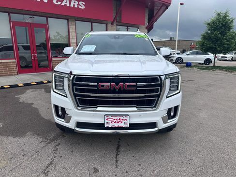 Used 2021 GMC Yukon SLT w/ SLT Premium Package RWD image 2